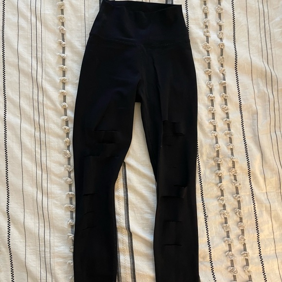 ALO Yoga warrior ripped leggings black - Picture 3 of 6
